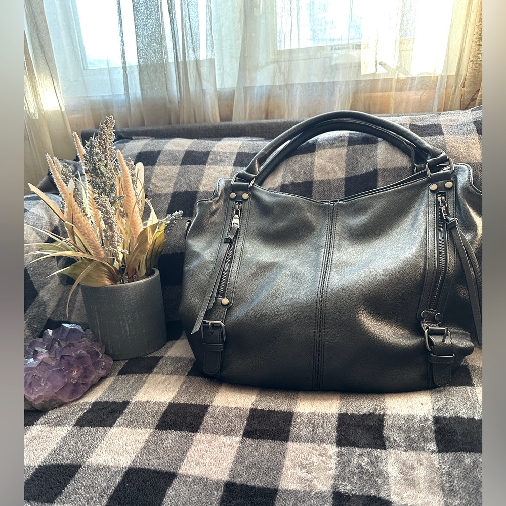 🌟REALER Beautiful Black Pebbled Leather Purse, 13”x17”,Fringe Zipper-Pulls🖤Sassy
